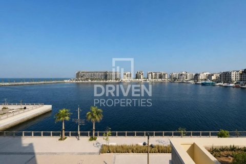 Apartamento en La Mer, Jumeirah, Dubai, 3 dormitorios, 207.27 m², № 128652 - foto 1