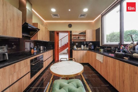 Villa à Dubai, 5 chambres, 631.5 m², № 137672 - photo 22