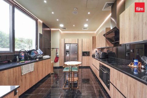 Villa à Dubai, 5 chambres, 631.5 m², № 137672 - photo 21