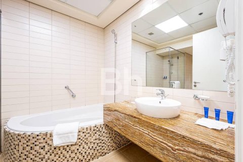 Hôtels-appartement à Jumeirah Lake Towers, Dubai, 2 chambres, 167 m², № 57508 - photo 11