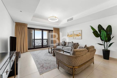 Снять в аренду квартиру в Пальме Джумейре, Дубай: 3 спальни, 226м², № 57499 - фото 18