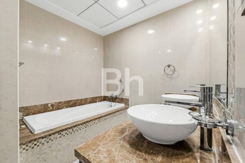 Снять в аренду квартиру в Пальме Джумейре, Дубай: 3 спальни, 226м², № 57499 - фото 6