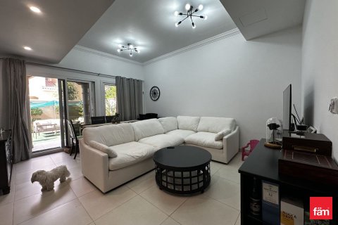 Купить таунхаус в Дубае: 2 спальни, 178.2м², № 90479 - фото 3