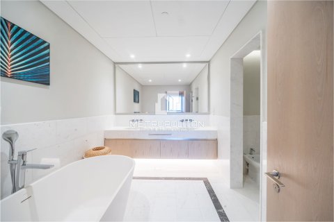 Apartamento en The Palm Tower, Palm Jumeirah, Dubai, 1 dormitorio, 98 m², № 73848 - foto 19