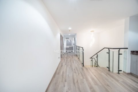 Apartment in Sadaf, Jumeirah Beach Residence, Dubai 3 bedrooms, 350 sq.m. № 73851 - photo 12