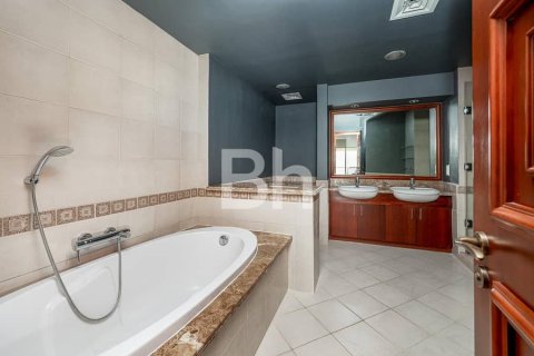 Appartement à Palm Jumeirah, Dubai, 2 chambres, 167 m², № 57398 - photo 3