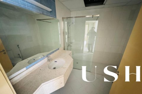 Appartement à Dubai Sports City, Dubai, 2 chambres, 127 m², № 39420 - photo 11