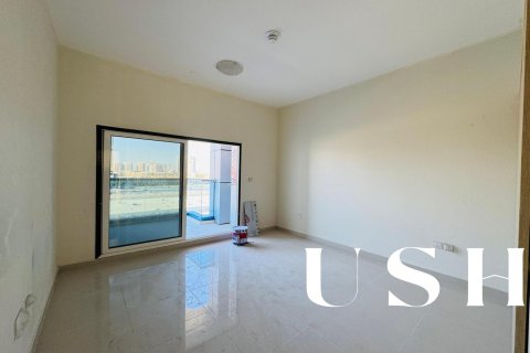 Appartement à Dubai Sports City, Dubai, 2 chambres, 127 m², № 39420 - photo 2