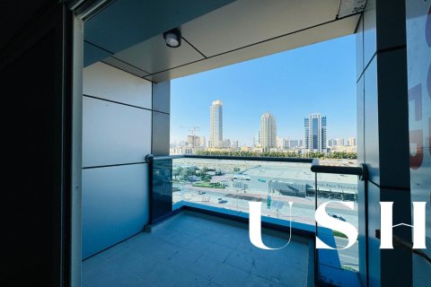 Appartement à Dubai Sports City, Dubai, 2 chambres, 127 m², № 39420 - photo 13