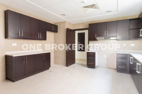 Villa à Al Barsha, Dubai, 4 chambres, 385.6 m², № 536 - photo 14