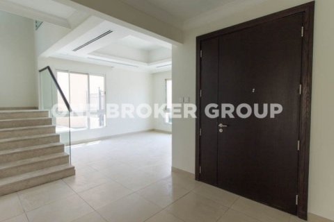 Villa à Al Barsha, Dubai, 4 chambres, 385.6 m², № 536 - photo 17