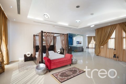 Villa à Emirates Hills, Dubai, 8 chambres, 1723.72 m², № 119656 - photo 13