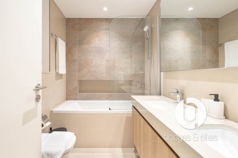 Apartment in Downtown Dubai (Downtown Burj Dubai), Dubai 2 bedrooms, 100 sq.m. № 98131 - photo 23