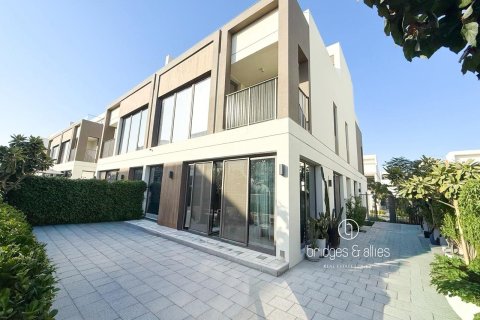 Villa en Tilal Al Ghaf, Dubai, 4 dormitorios, 317 m², № 98122