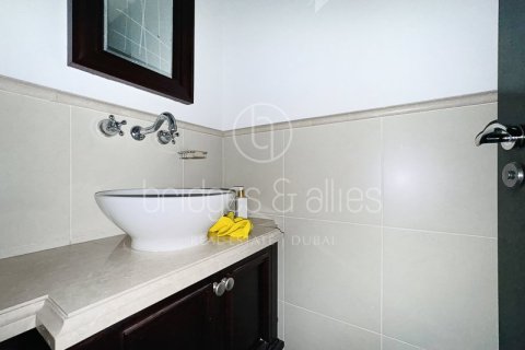 Apartamento en Old Town, Dubai, 1 dormitorio, 90 m², № 98130 - foto 14