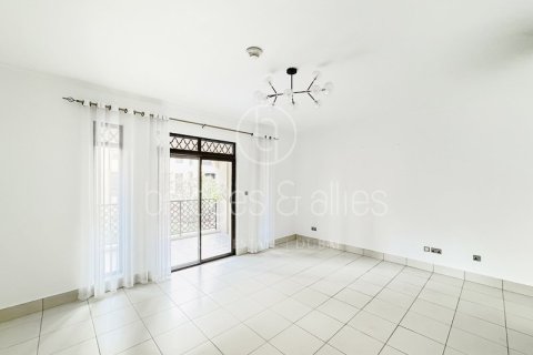 Apartamento en Old Town, Dubai, 1 dormitorio, 90 m², № 98130 - foto 3