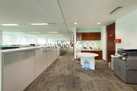 Снять в аренду офис в Sheikh Zayed Road, Дубай: 534м², № 89705 - фото 12