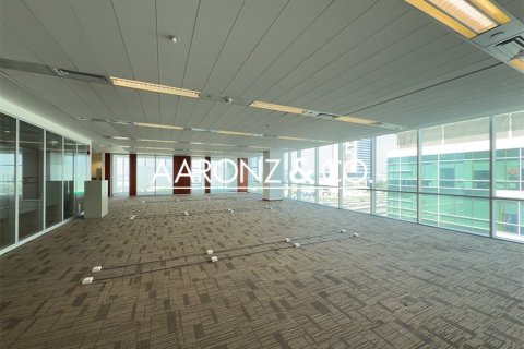 Office in Sheikh Zayed Road, Dubai 353 sq.m. № 89703 - photo 5