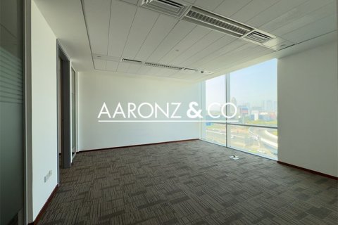 Office in Sheikh Zayed Road, Dubai 353 sq.m. № 89703 - photo 9