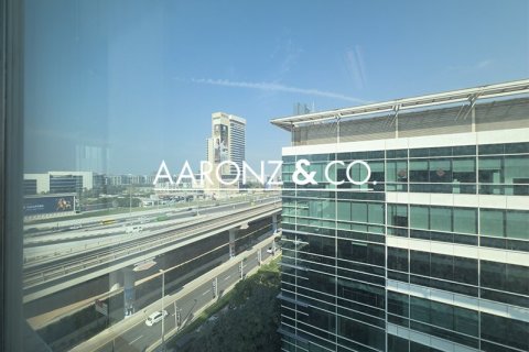 Office in Sheikh Zayed Road, Dubai 353 sq.m. № 89703 - photo 11
