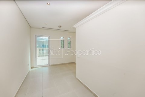 Townhouse in Dubai 1 bedroom, 180 sq.m. № 89196 - photo 12