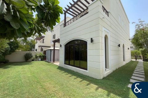 Villa en Al Salam, Mudon, Dubai, 4 dormitorios, 354 m², № 74785 - foto 1