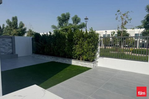 Townhouse in Dubai 4 bedrooms, 230 sq.m. № 111297 - photo 9