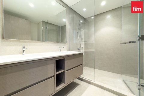 Снять в аренду квартиру в Дубае: 2 спальни, 111.6м², № 96425 - фото 13