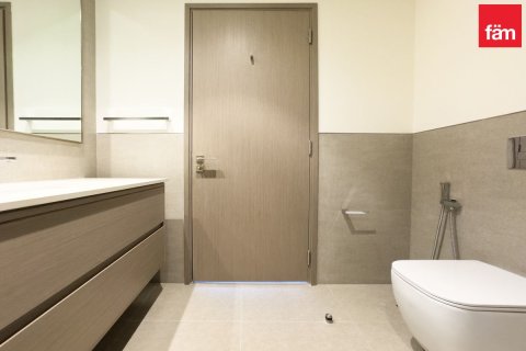 Снять в аренду квартиру в Дубае: 2 спальни, 111.6м², № 96425 - фото 14