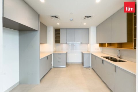 Купить квартиру в Дубае: 3 спальни, 146.5м², № 96427 - фото 3