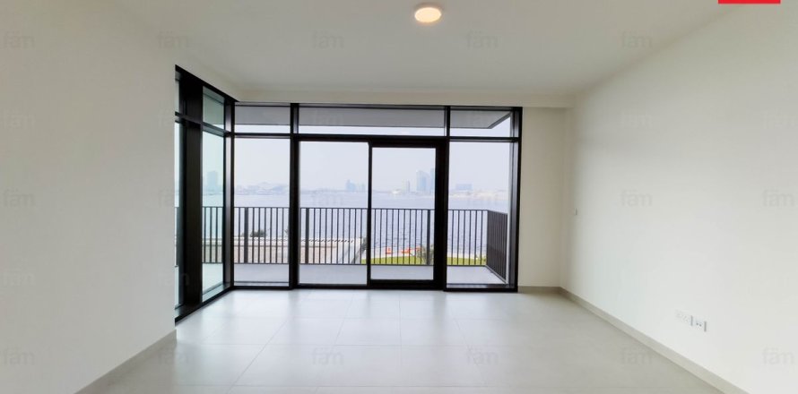 Квартира в Дубае, 3 спальни, 146.5м², № 96427