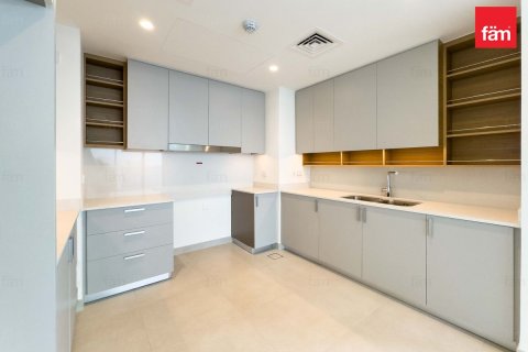 Купить квартиру в Дубае: 3 спальни, 146.5м², № 96427 - фото 9