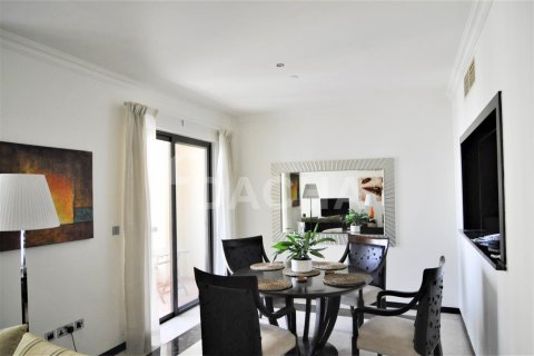 Apartamento en Jumeirah Beach Residence, Dubai, 2 dormitorios, 136 m², № 6520 - foto 2