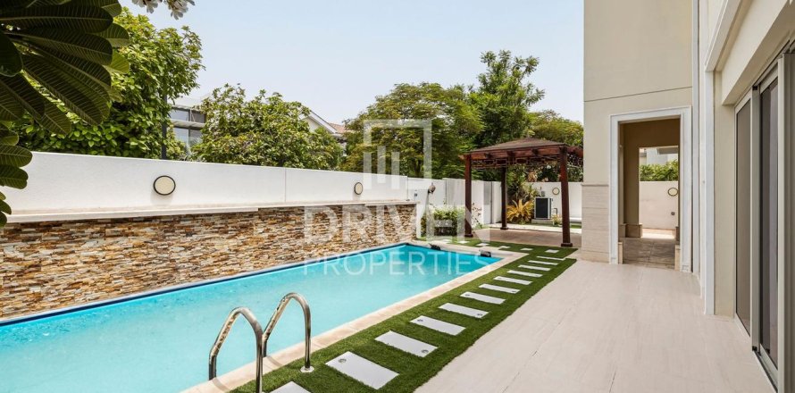Villa en District One, Mohammed Bin Rashid City, Dubai, 4 dormitorios, 702.35 m², № 140066