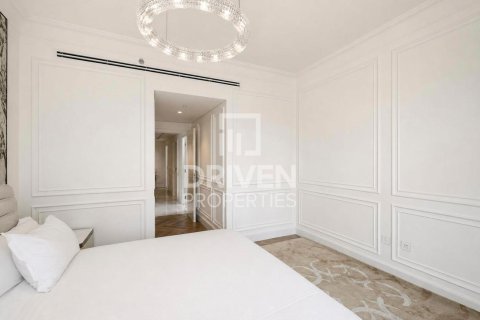 Apartment in Zabeel, Dubai 3 bedrooms, 159.33 sq.m. № 140069 - photo 16