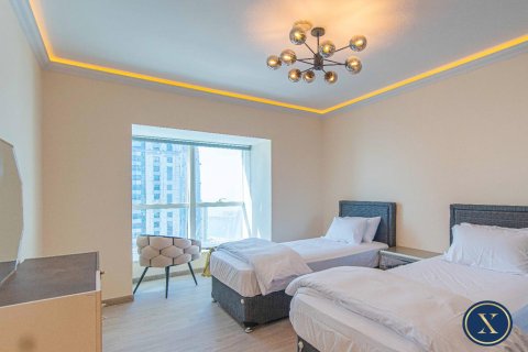 Apartment in Dubai Marina, Dubai 4 bedrooms, 295 sq.m. № 46202 - photo 17
