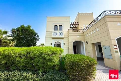 Townhouse in Dubai 4 bedrooms, 423.9 sq.m. № 139359 - photo 4
