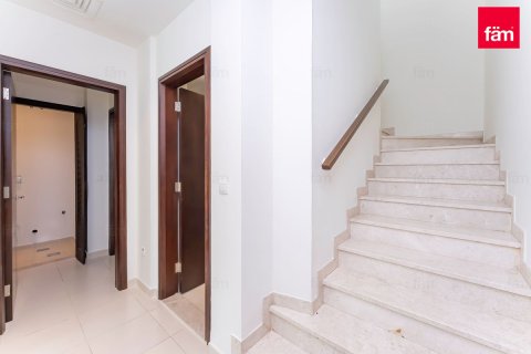 Villa in Reem, Dubai 3 bedrooms, 274.3 sq.m. № 139360 - photo 19