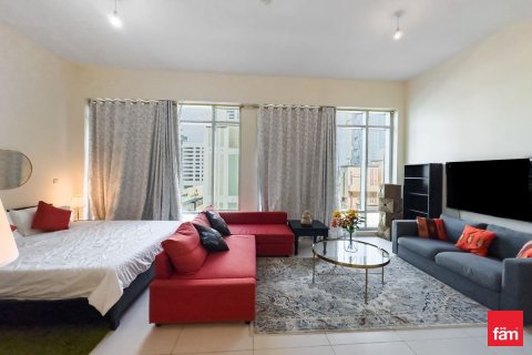 Снять в аренду квартиру в Даунтаун Дубай (Даунтаун Бурдж Дубай), Дубай: 51.7м², № 97890 - фото 2