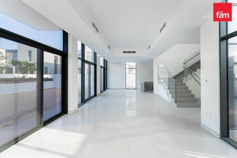 Снять в аренду виллу в Al Furjan, Дубай: 5 спален, 570м², № 40670 - фото 5