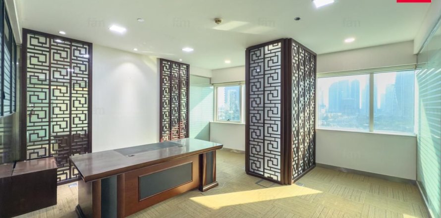 Office in Dubai 125 sq.m. № 139428