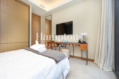 Apartment in Downtown Dubai (Downtown Burj Dubai), Dubai 2 bedrooms, 111.11198800 sq.m. № 108861 - photo 3