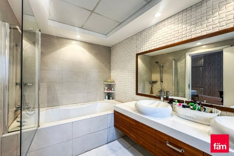 Купить квартиру в Дубай Марине, Дубай: 3 спальни, 249.7м², № 8046 - фото 27