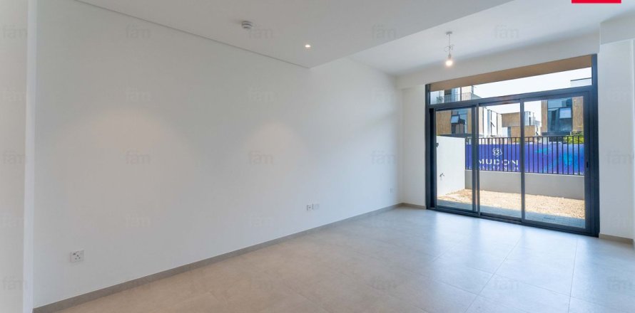 Вилла в Дубае, 3 спальни, 171.6м², № 55813