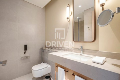 Apartment in Vida Residences Dubai Mall, Downtown Dubai (Downtown Burj Dubai), Dubai 2 bedrooms, 101.54 sq.m. № 127638 - photo 12