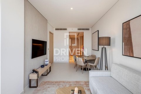 Apartment in Vida Residences Dubai Mall, Downtown Dubai (Downtown Burj Dubai), Dubai 1 bedroom, 70.79 sq.m. № 127639 - photo 2