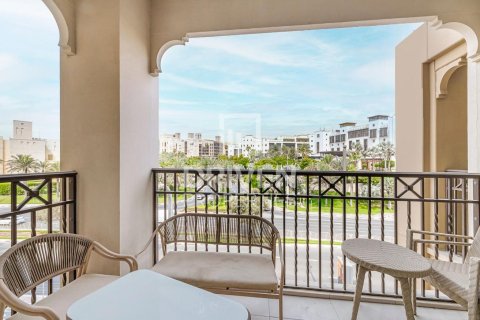 Apartamento en Umm Suqeim 3, Umm Suqeim, Dubai, 2 dormitorios, 126.07 m², № 127640 - foto 13