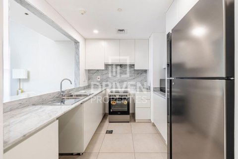Apartamento en Umm Suqeim 3, Umm Suqeim, Dubai, 2 dormitorios, 126.07 m², № 127640 - foto 10