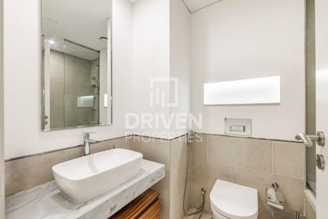 Apartamento en Umm Suqeim 3, Umm Suqeim, Dubai, 2 dormitorios, 126.07 m², № 127640 - foto 12