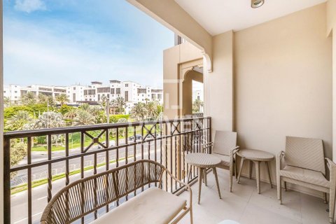 Apartamento en Umm Suqeim 3, Umm Suqeim, Dubai, 2 dormitorios, 126.07 m², № 127640 - foto 2